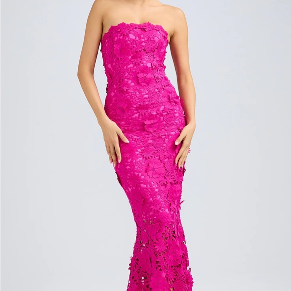 Generation Love MIRELLE 3D LACE DRESS Small worn once - Picture 1 of 13